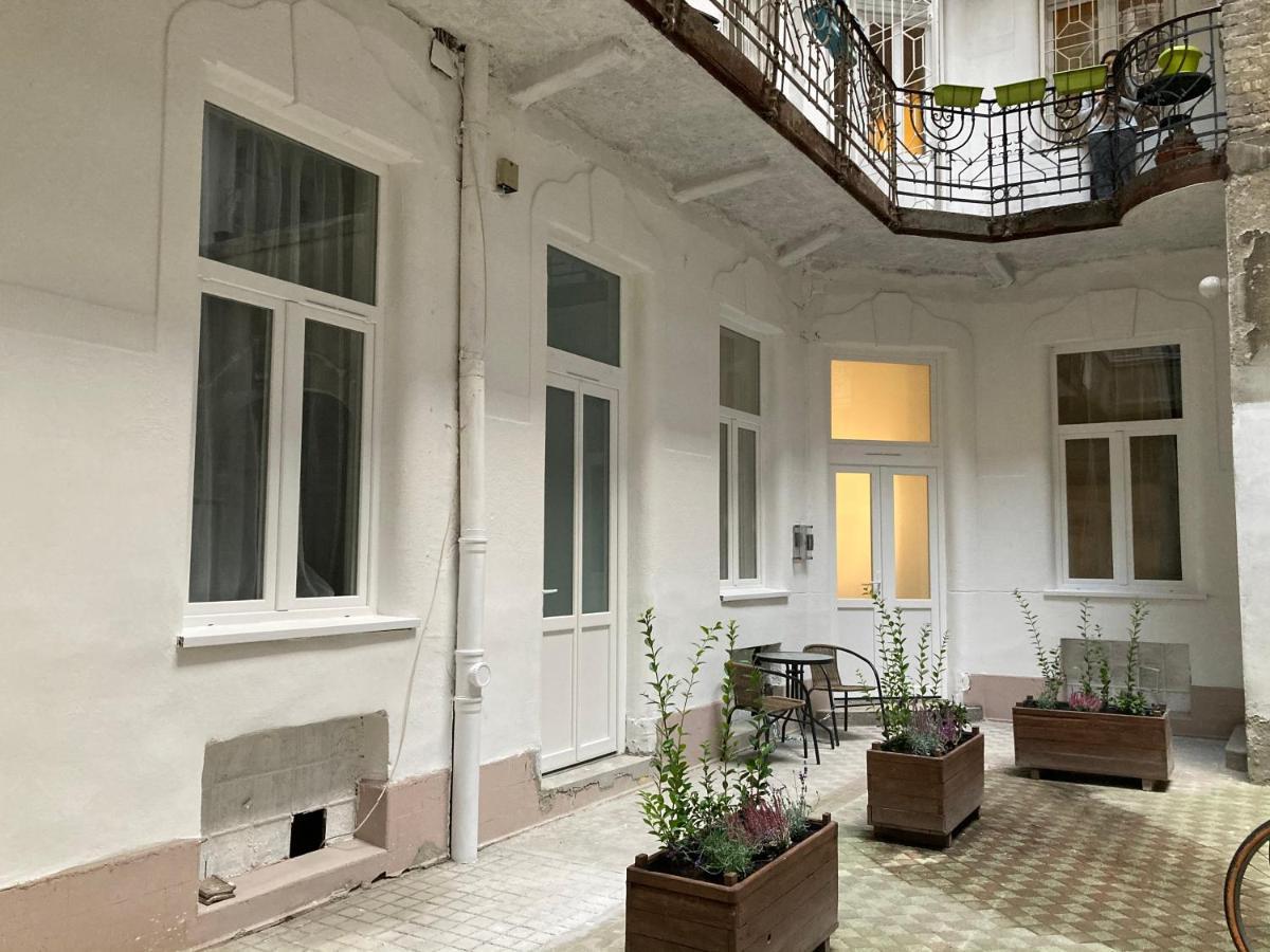 Carina Family Apartment Downtown Budapest Exterior foto
